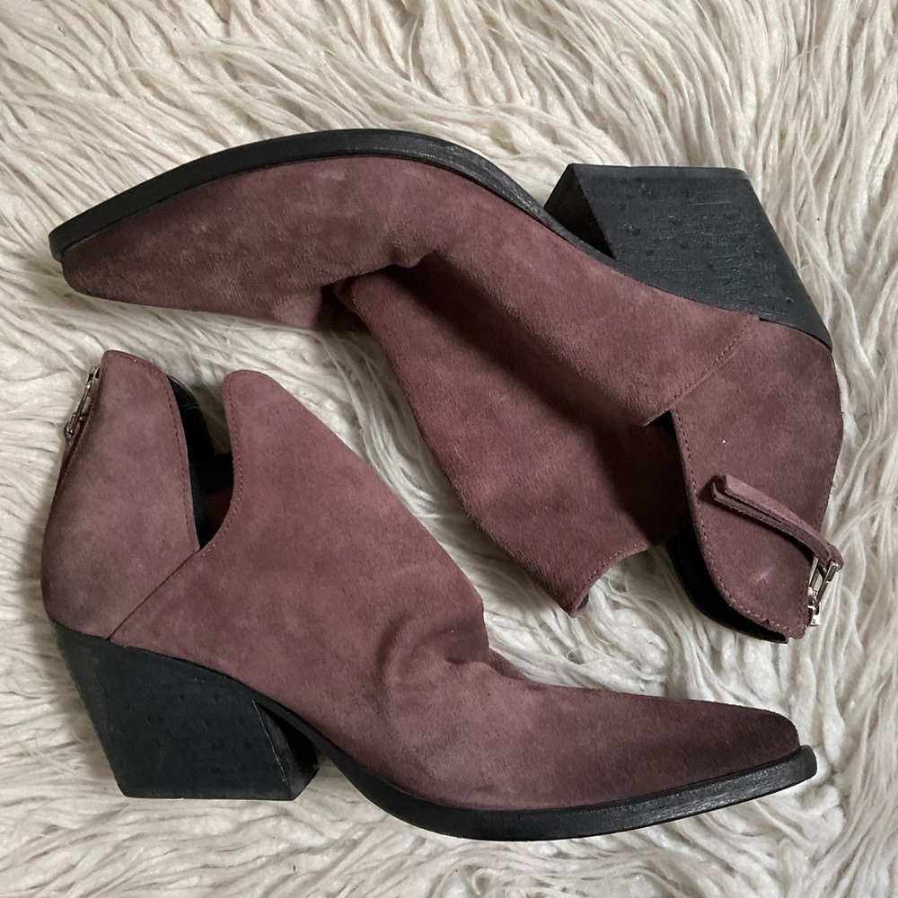 Golo Suede Tucson Purple Egglant Block Heeled Western Ankle Booties EUC Size 8.5 - Picture 3 of 10